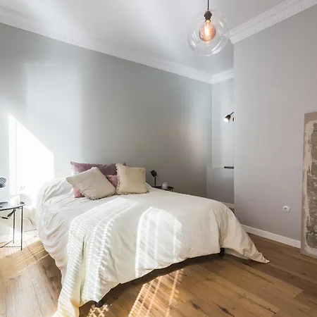 Apartment Home2book Bright Retreat With Terrace, Vegueta *