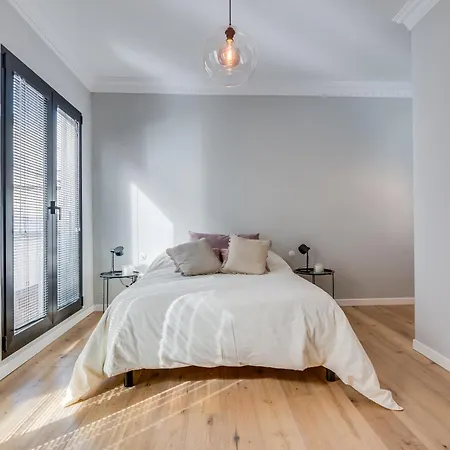 Apartment Home2book Bright Retreat With Terrace, Vegueta