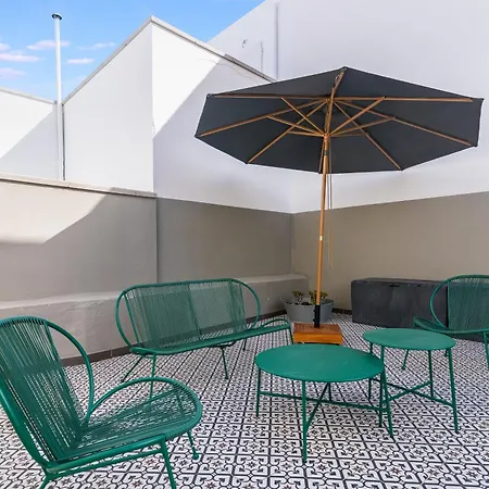 Apartment Home2book Bright Retreat With Terrace, Vegueta *