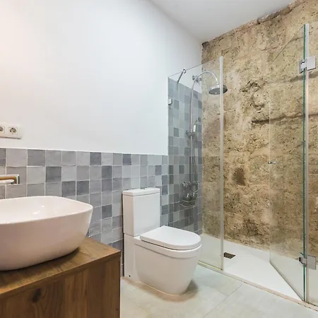Apartment Home2book Bright Retreat With Terrace, Vegueta *